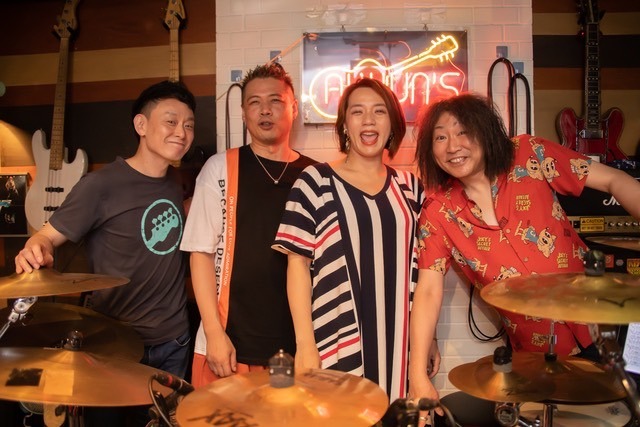 Trash feat.アヤヲ